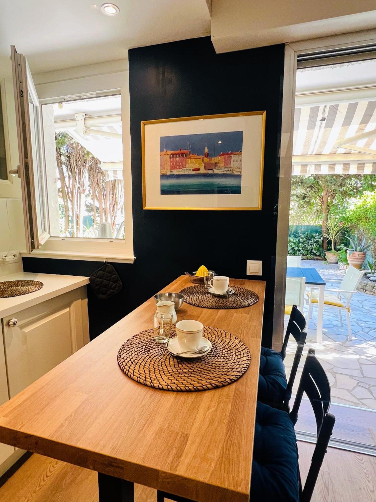 Superbe Appartement Avec Terrasse Jardin Et Parking Prive Saint Tropez Bagian luar foto