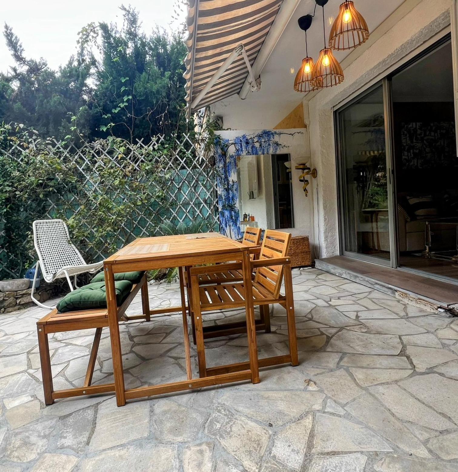 Superbe Appartement Avec Terrasse Jardin Et Parking Prive Saint Tropez Bagian luar foto